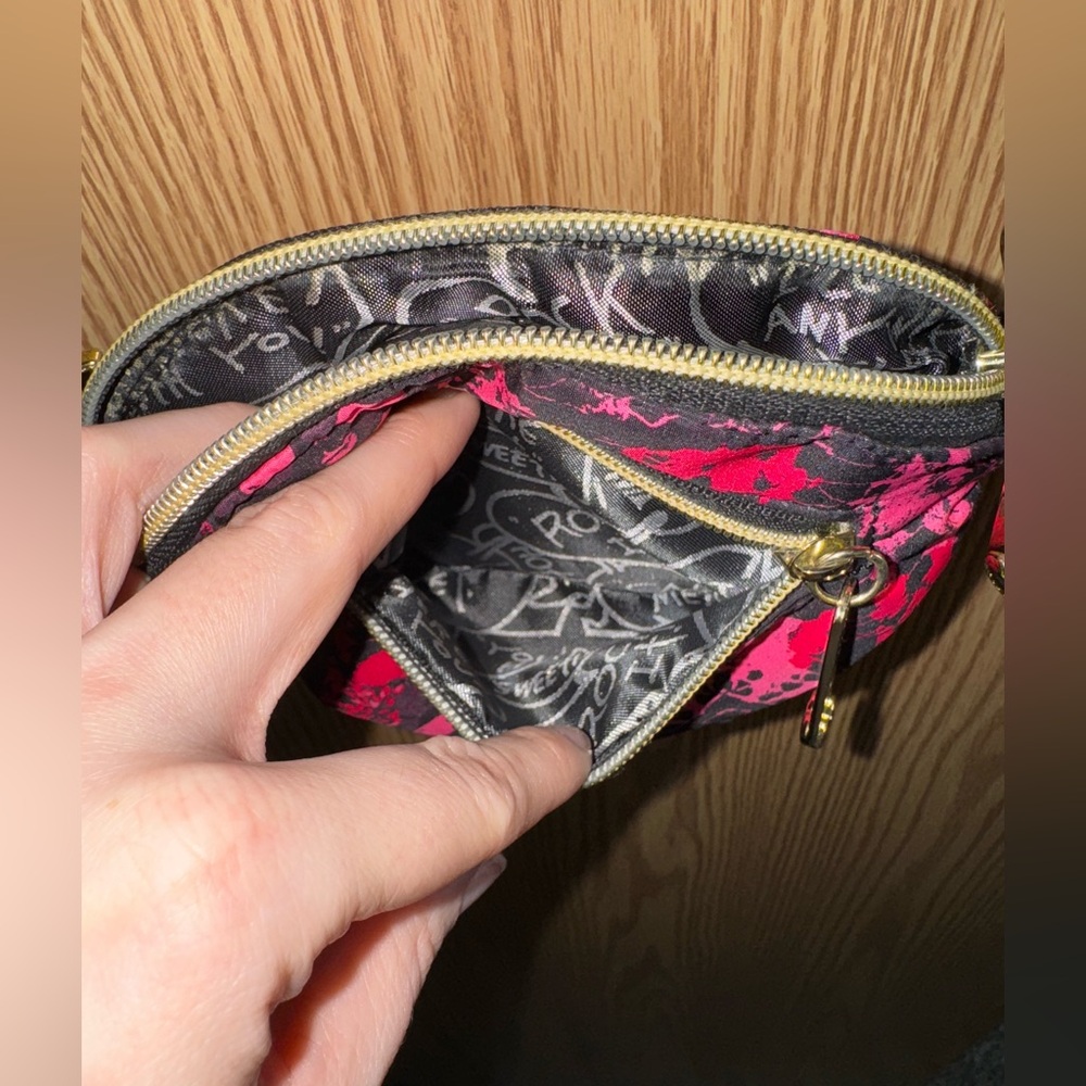 Betsey Johnson Hot Pink and Black Crossbody Bag - Picture 2 of 6